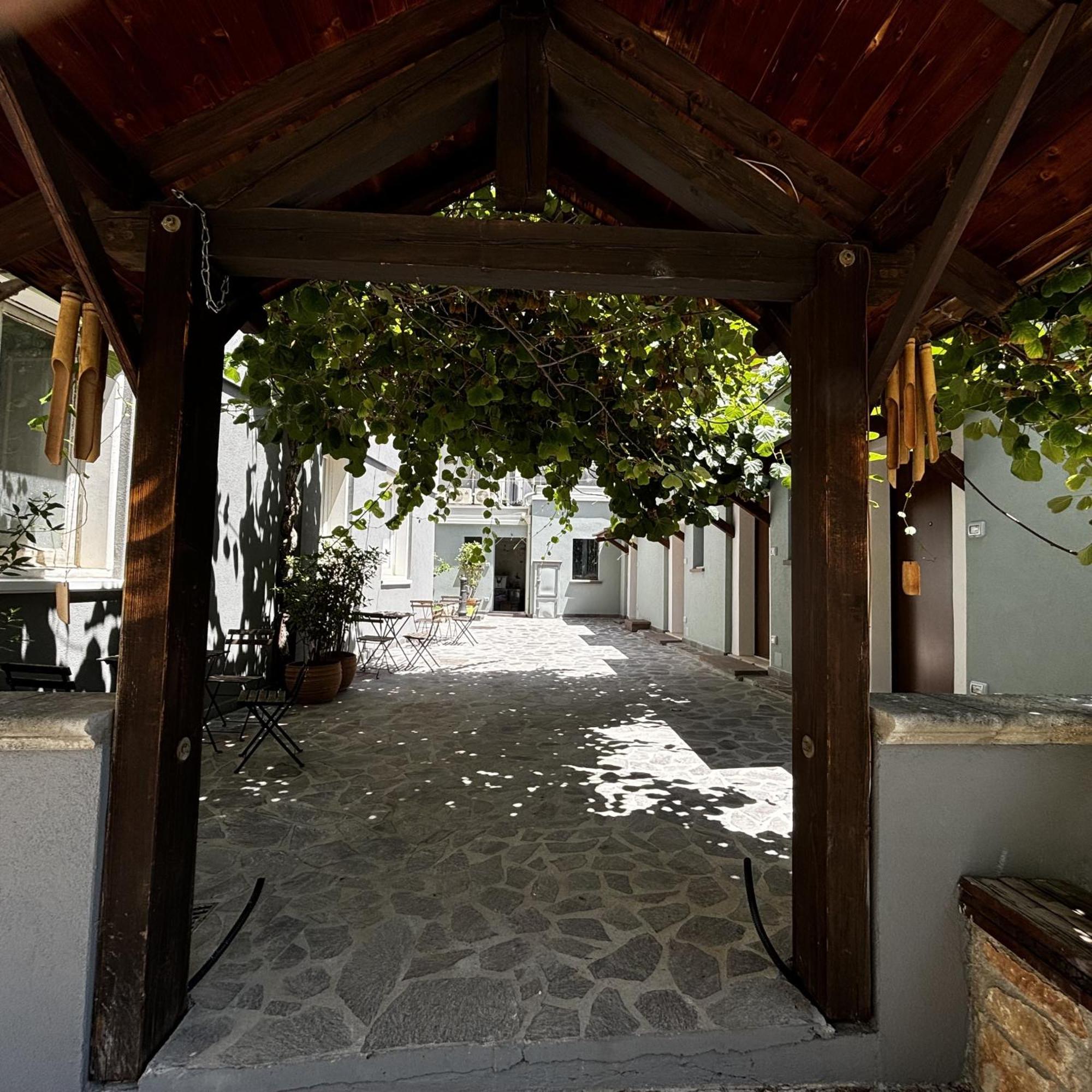 Room & Parking In Centro Citta Con Parcheggio Privato E Wifi 포텐자 외부 사진